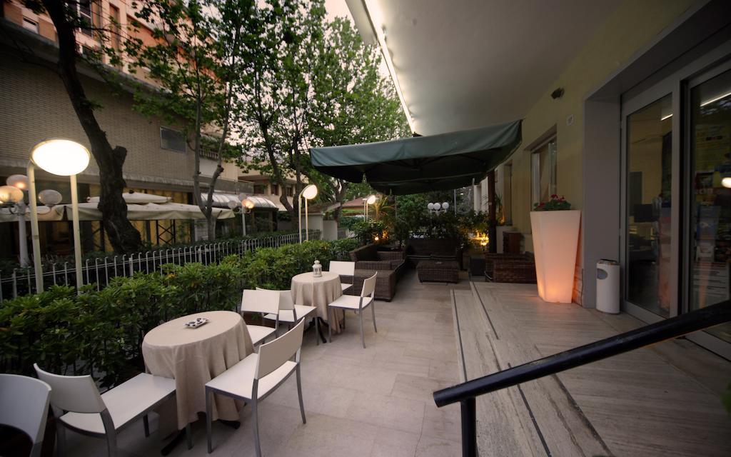 Oxford Hotel Rimini Ngoại thất bức ảnh