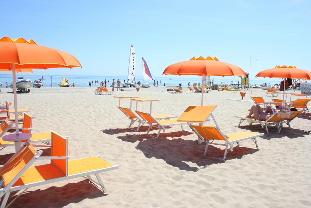 Oxford Hotel Rimini Ngoại thất bức ảnh